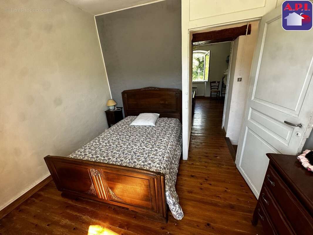 Maison 56 m² à Castelnau-Durban  - photo 12