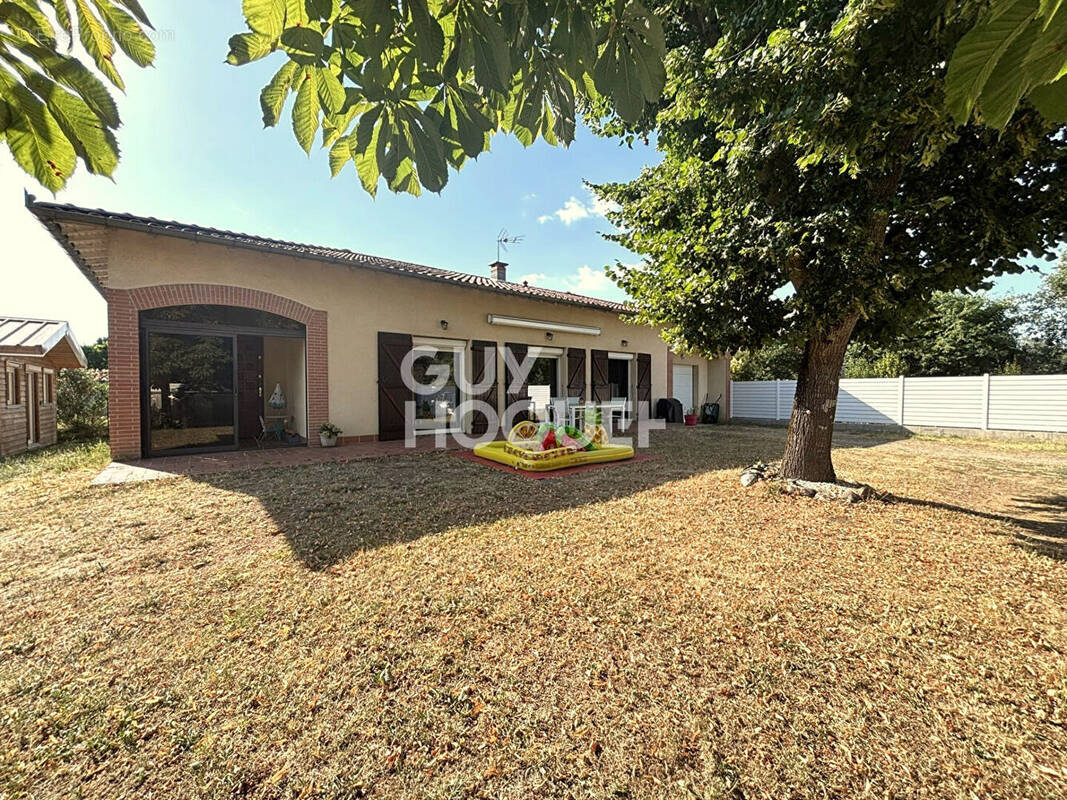 Maison à LA SALVETAT-SAINT-GILLES