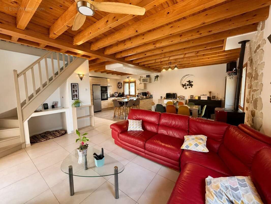 Maison à RETOURNAC
