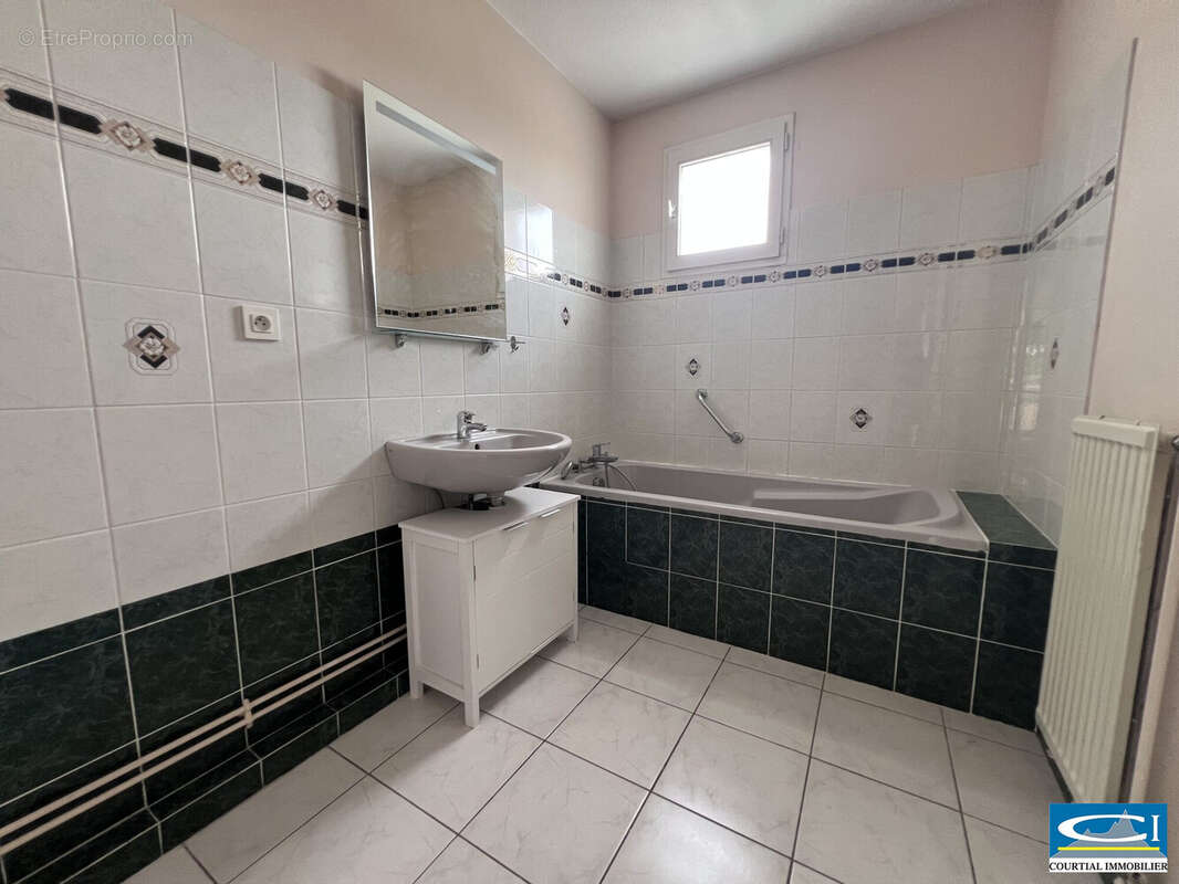 Appartement à TOURNON-SUR-RHONE
