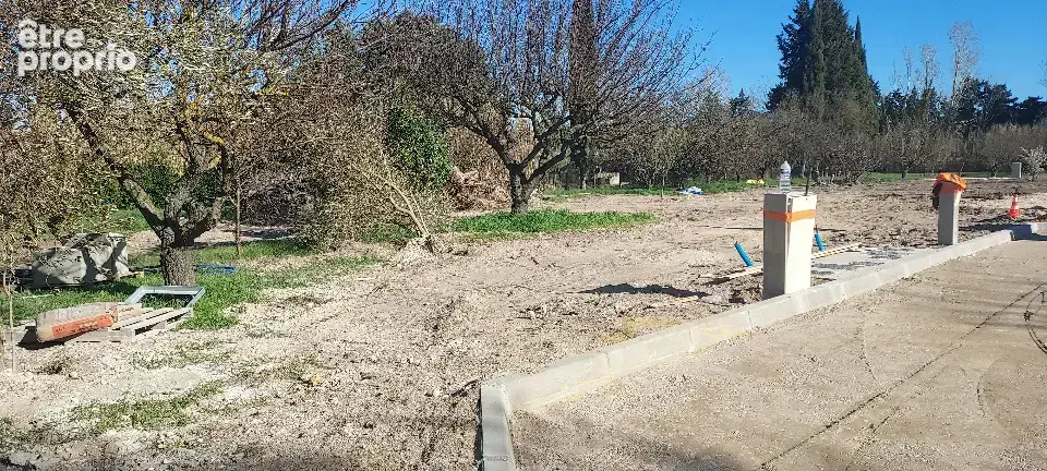 Terrain 400 m² à Sorgues  - photo 2