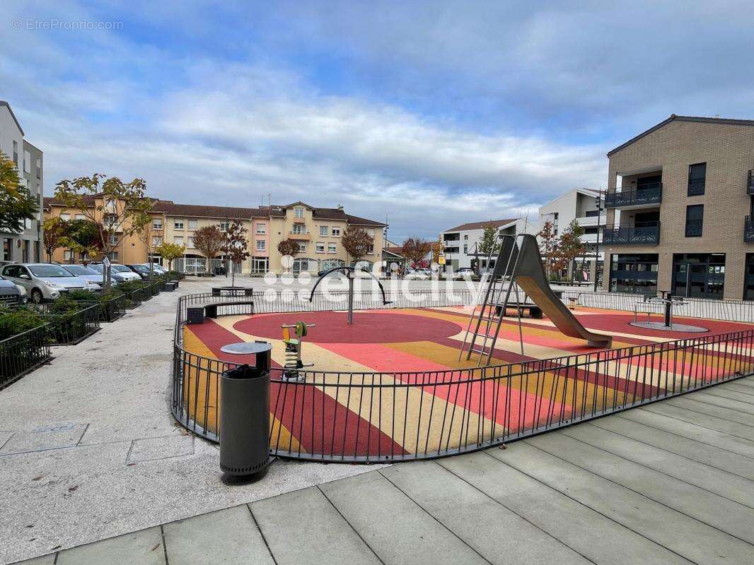 Appartement à SAINT-LAURENT-DE-MURE