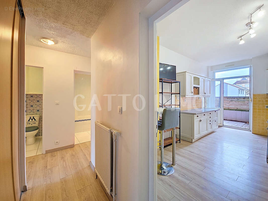 Appartement à AMNEVILLE