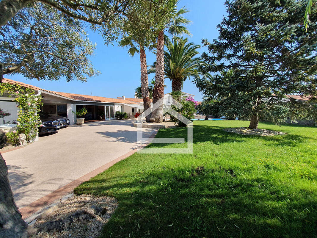 Maison à SAINT-MARTIN-DE-RE