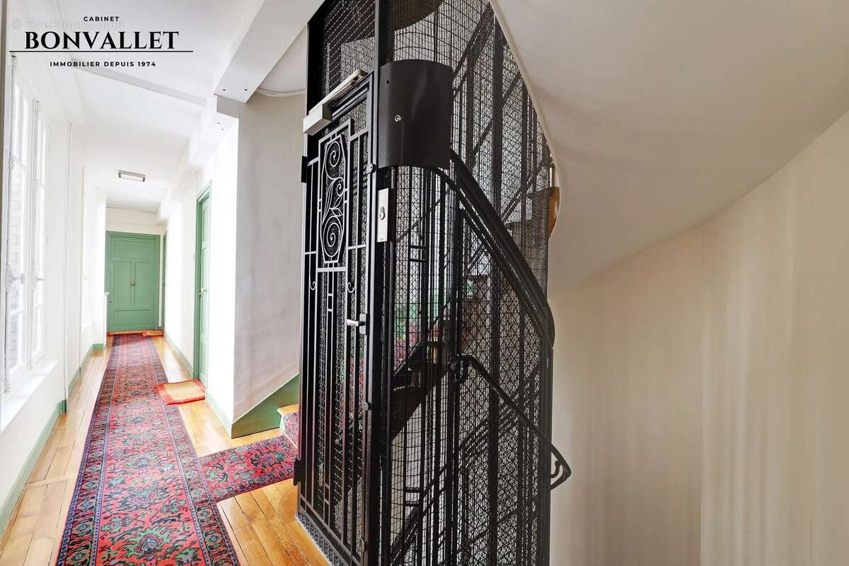 Studio de 23 m² avec ascenseur — Métro Javel - photo 10