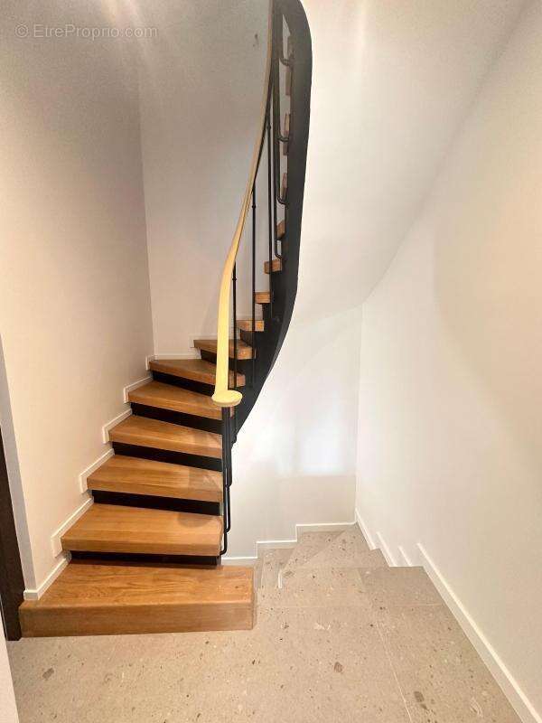 Maison à SAINT-MAUR-DES-FOSSES