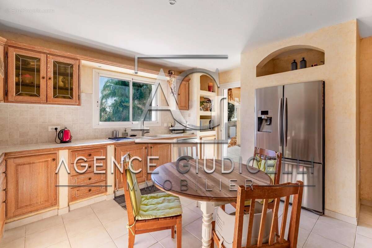 Maison à PRUNELLI-DI-FIUMORBO