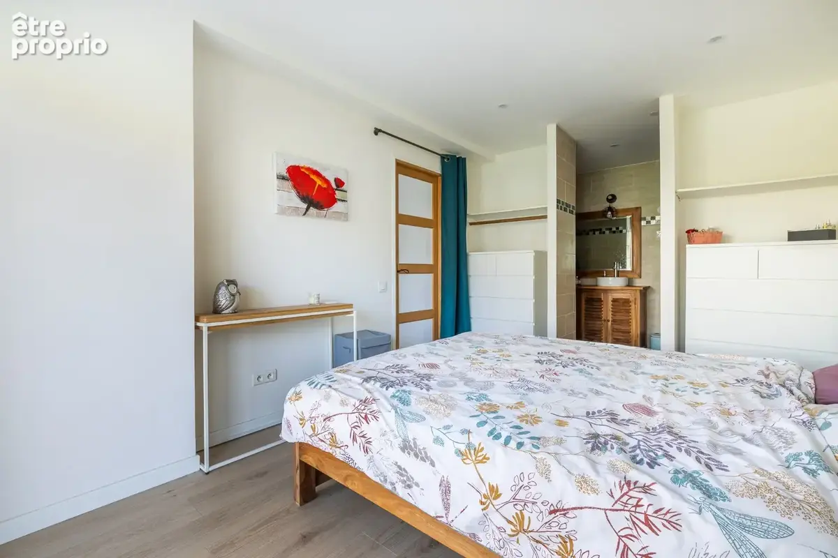A vendre maison climatisée Sainte Genevieve des Bois (91700) véritable coup de cœur dans le Triangle d’Or : une maison individue - photo 8