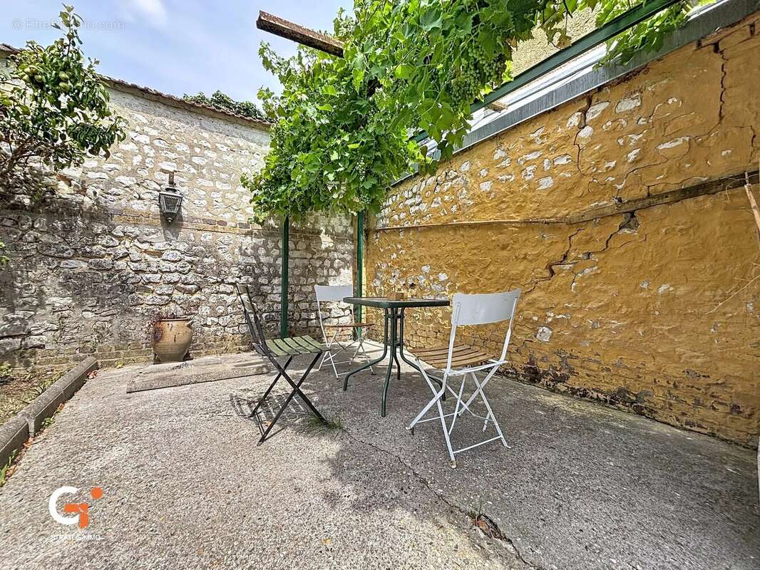 Maison familiale de 245m² à Oissel-sur -Seine - photo 29