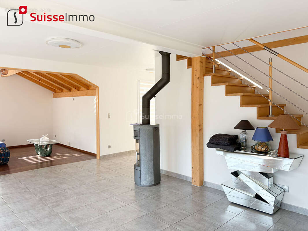 Maison Villers Le Lac 7 pièce(s) 171 m2 - photo 4