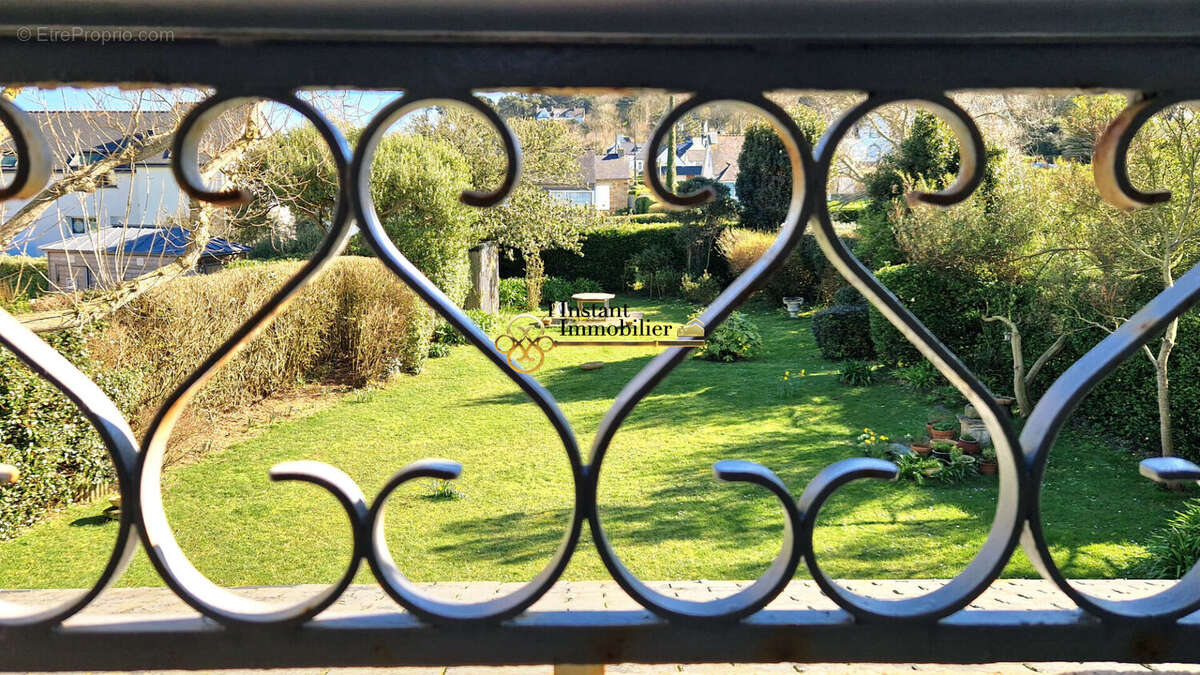 Maison à PLOUGASNOU