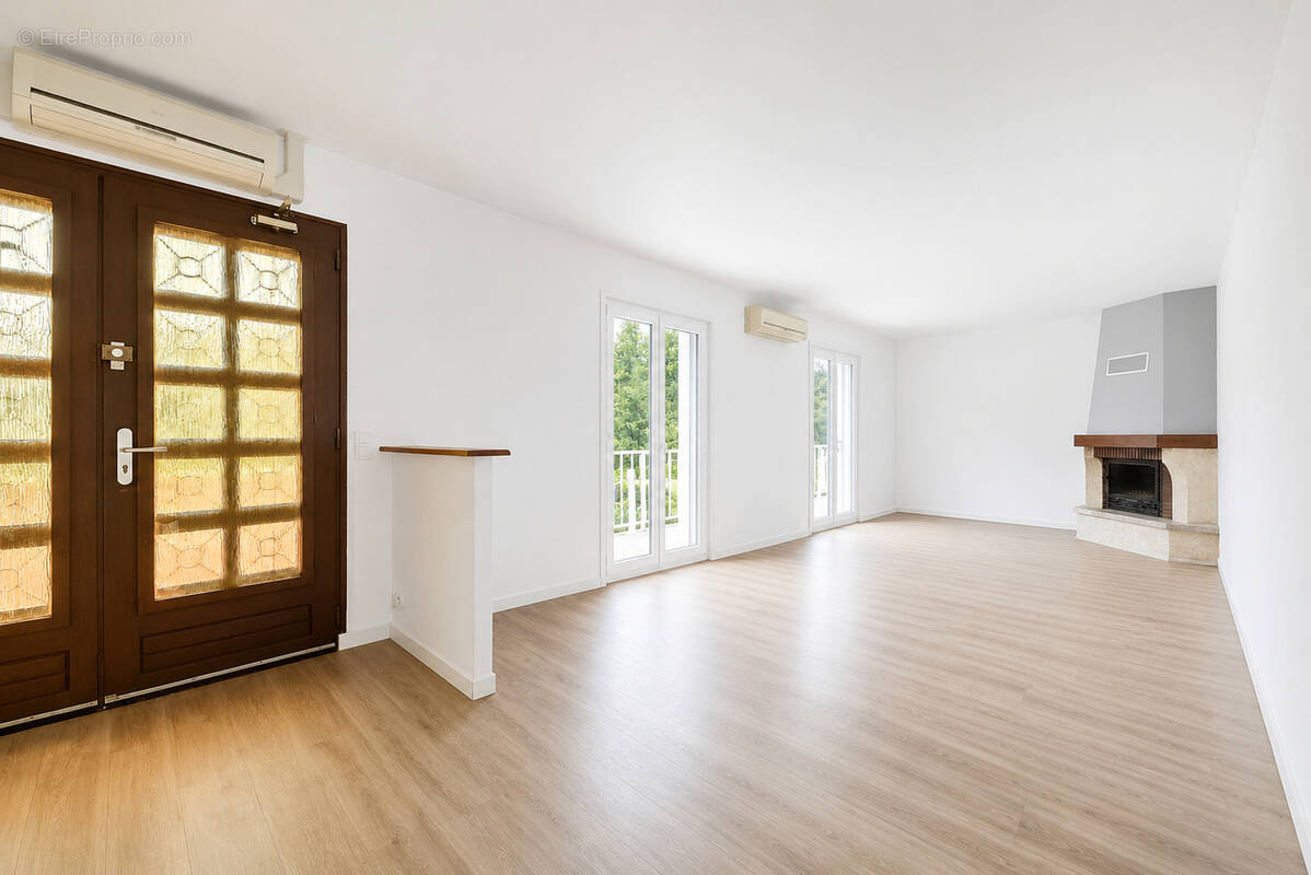 Appartement à BRUYERES-SUR-OISE