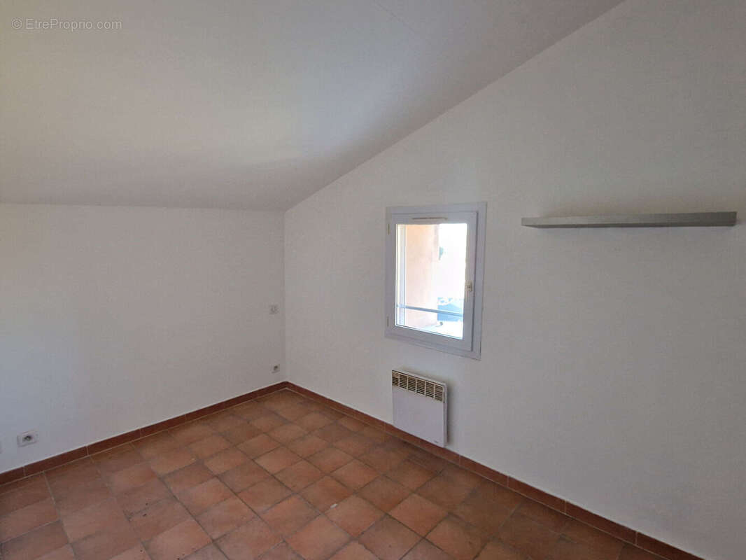 Maison avec terrain cloture - photo 5