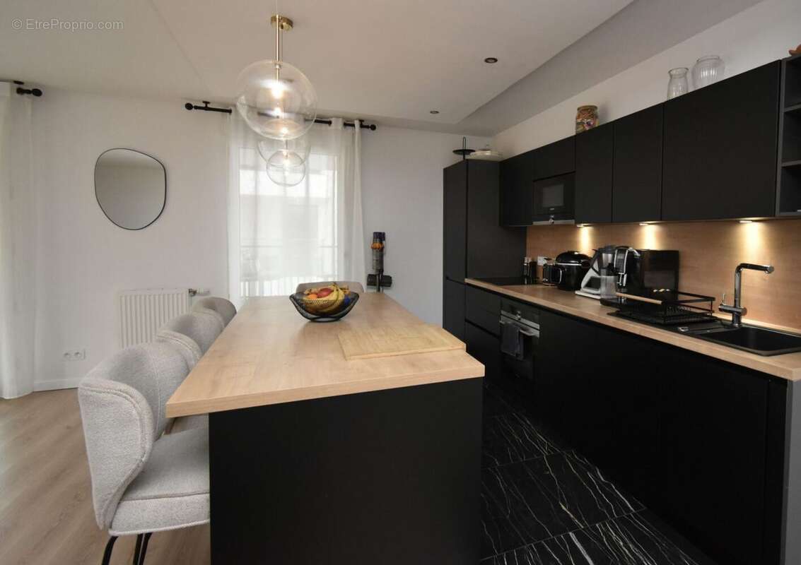 Appartement à ASNIERES-SUR-SEINE