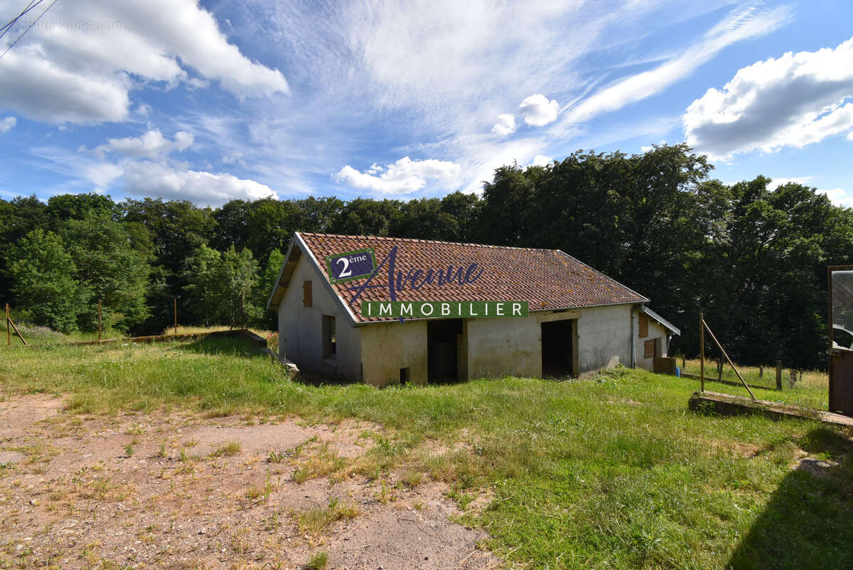 Maison à FOUGEROLLES