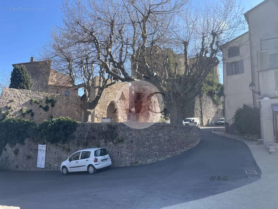 Appartement à SEILLANS