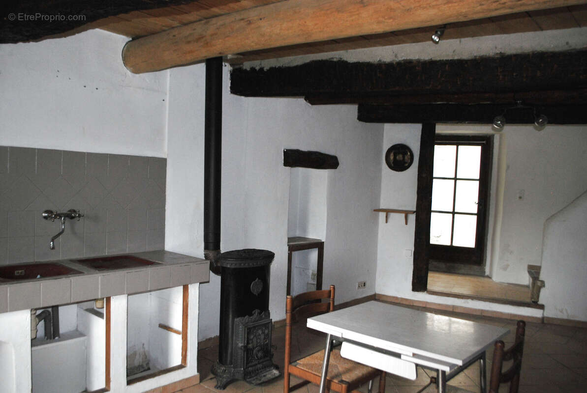 Maison à SILLANS-LA-CASCADE