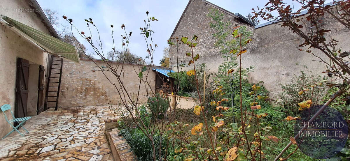 Maison à CHAMBON-SUR-CISSE