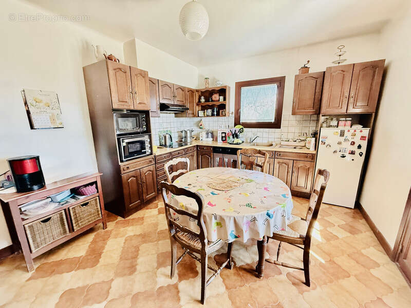 ECCICA-SUARELLA (Corse) : Maison T4, caseddu en pierre, garage, terrain piscinable, vue dégagée - photo 6