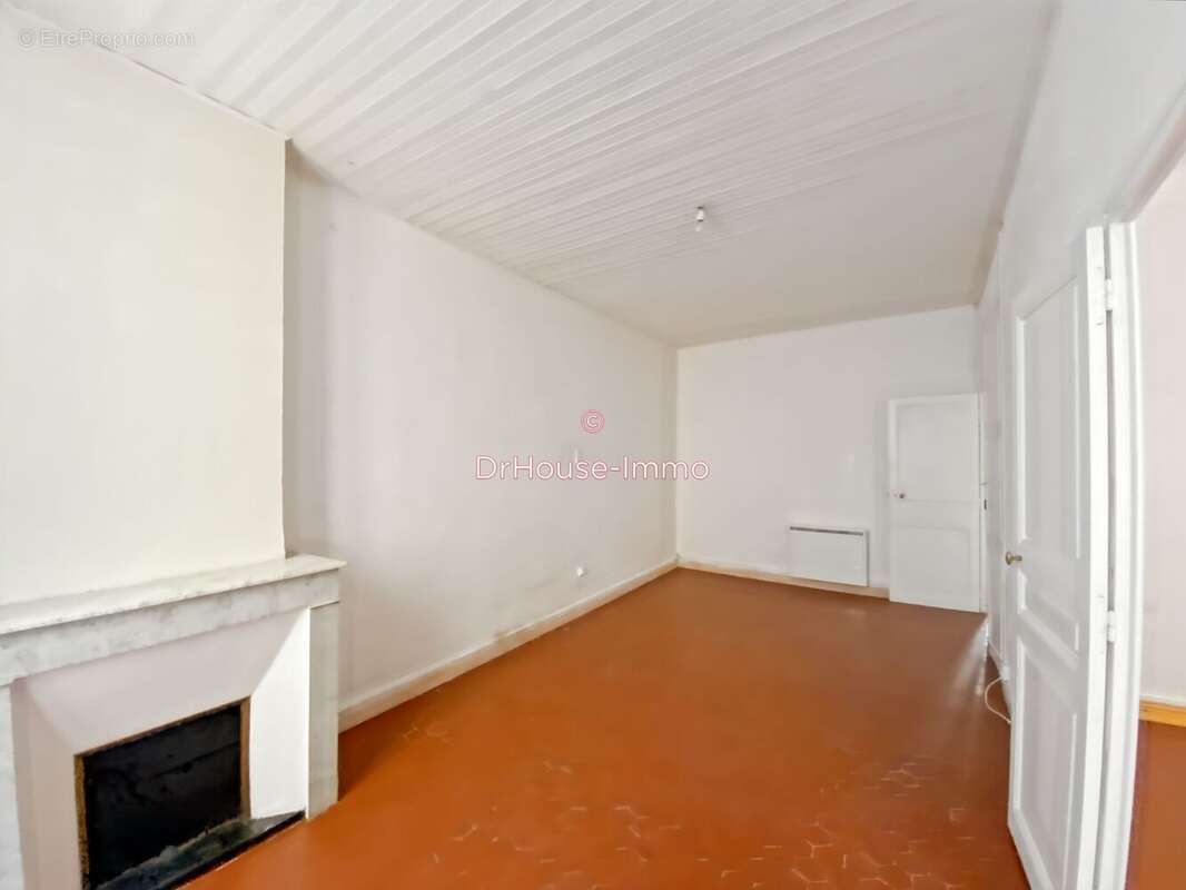 Appartement à SAINT-MAXIMIN-LA-SAINTE-BAUME