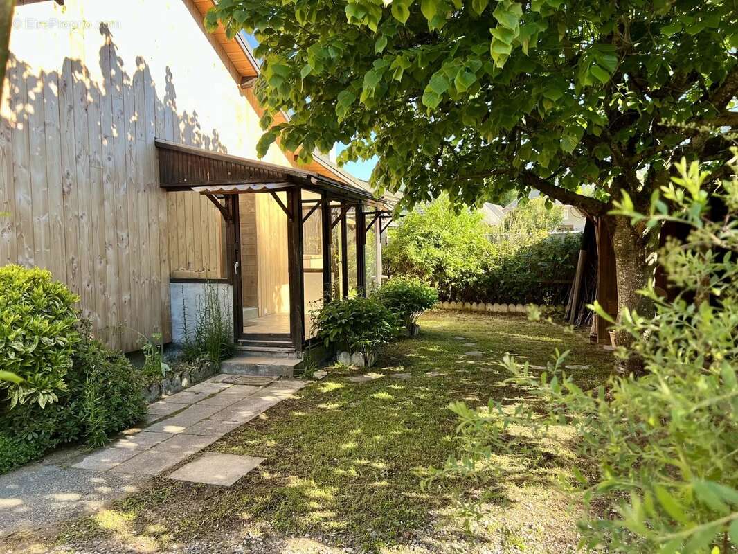Maison à ECOLE