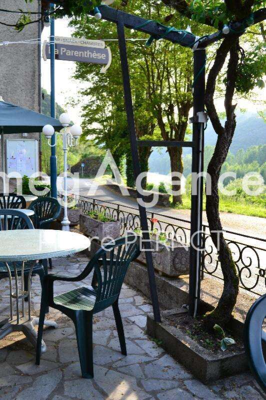 Immeuble avec Café Restaurant et chambres d'hôtes en Vallée du Tarn - photo 10