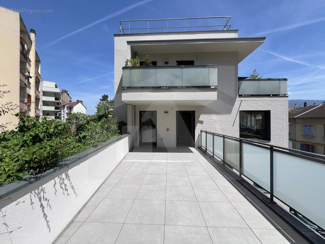 Appartement à GRENOBLE