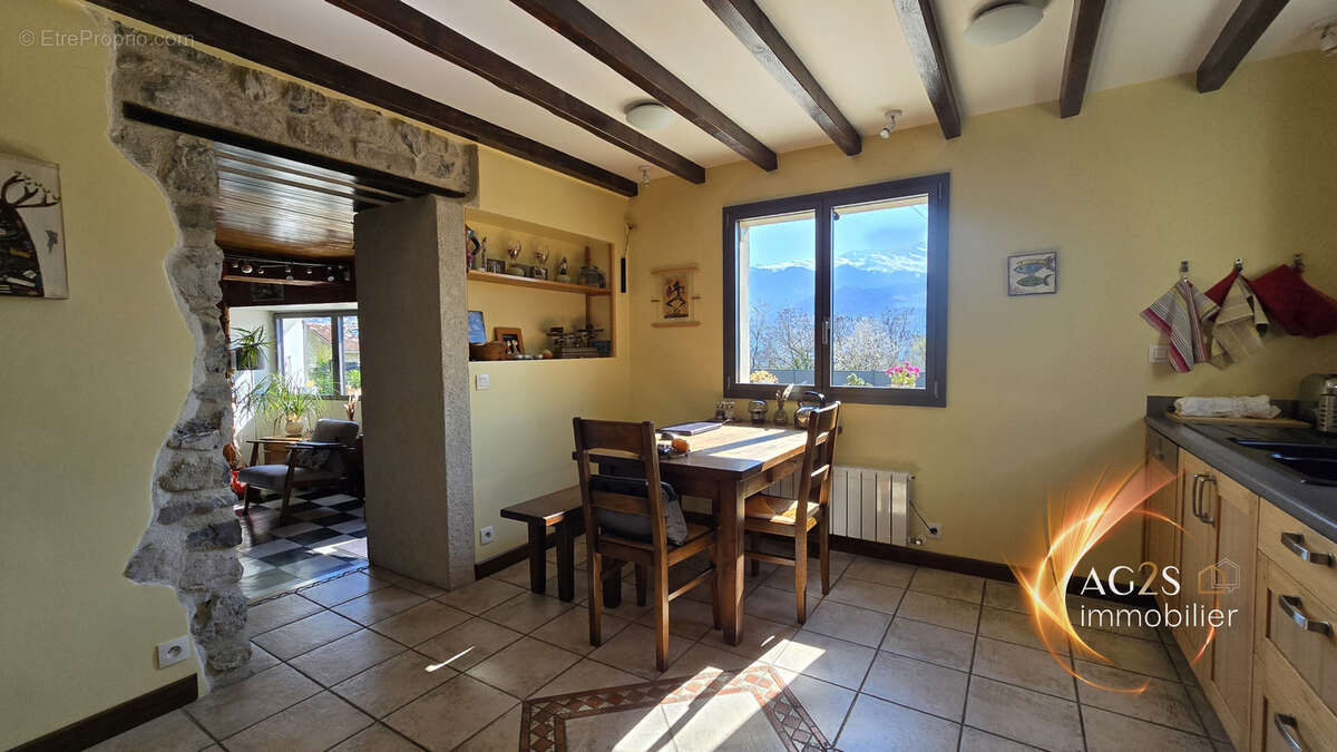 Maison à LA TERRASSE
