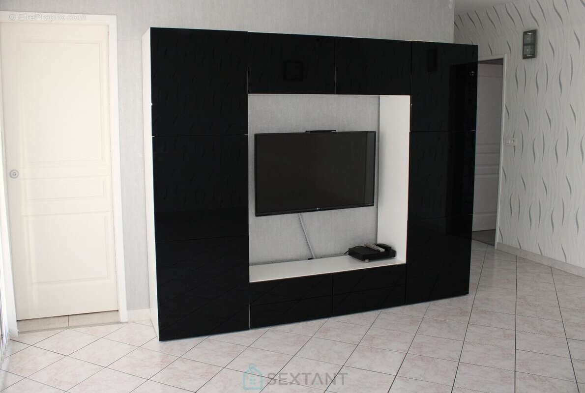 Appartement à NANTERRE