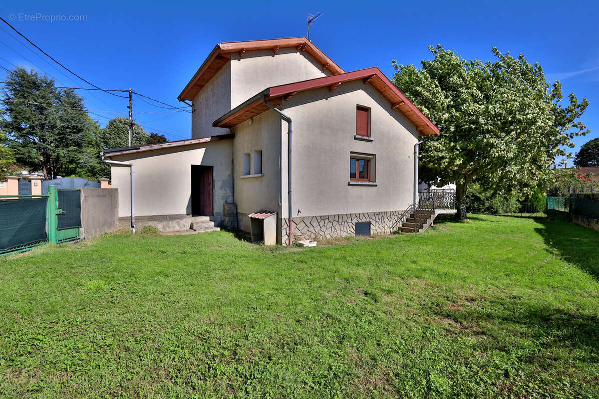 Maison à OYTIER-SAINT-OBLAS