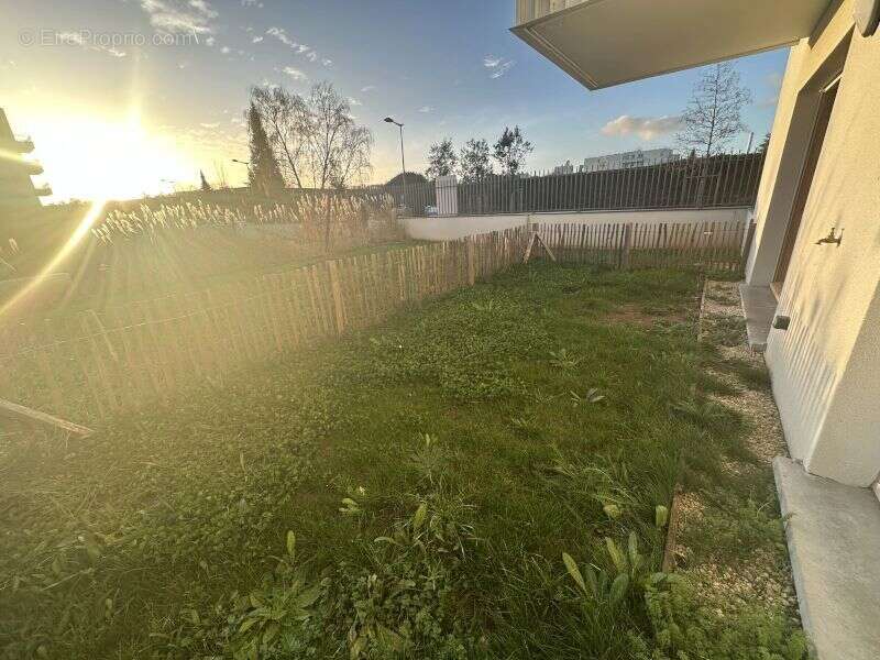 Appartement à SAINT-CYR-L'ECOLE