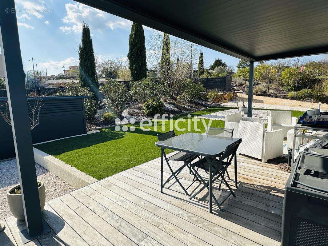 Maison à SAINT-MAXIMIN-LA-SAINTE-BAUME