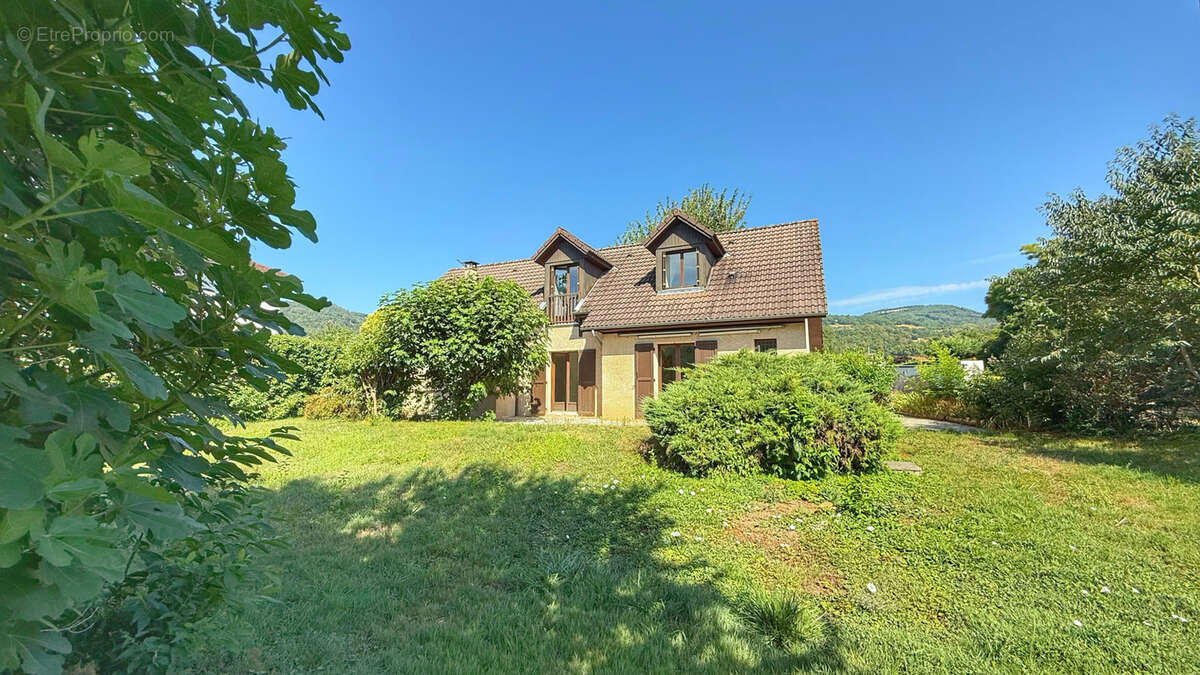 TULLINS, maison 165 m2 avec terrain - photo 16