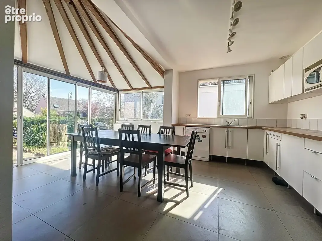 Maison 10 pièces 254 m² à vendre à Le Plessis-Trevise (94420) - photo 3