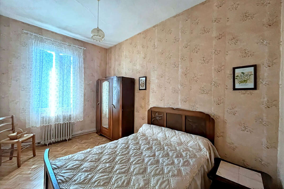 Maison à YVRAC