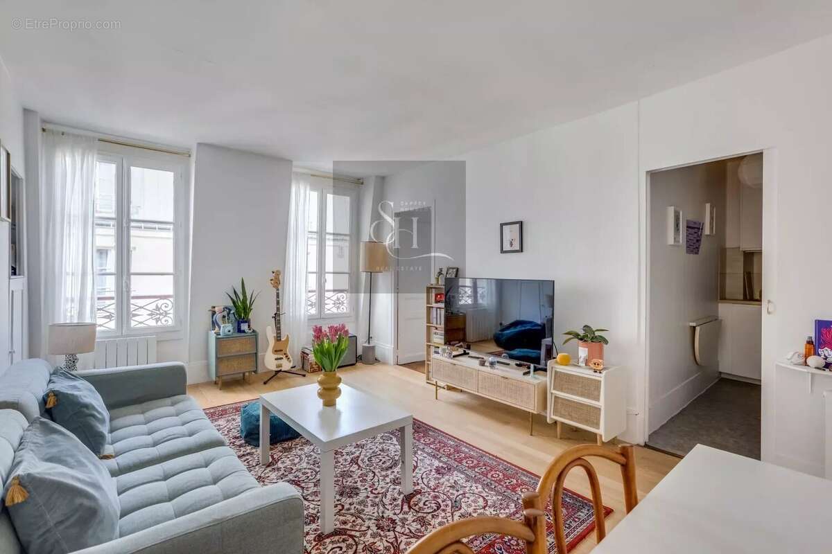 Appartement à PARIS-17E
