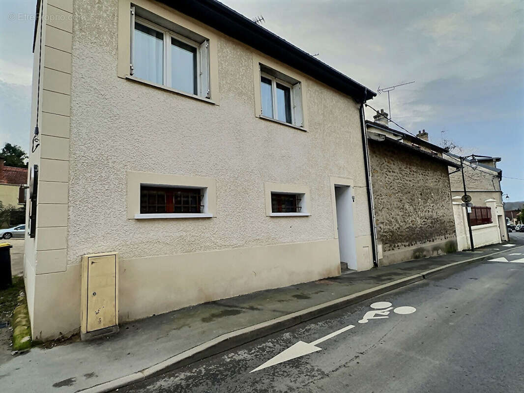 Maison à SAINT-MICHEL-SUR-ORGE