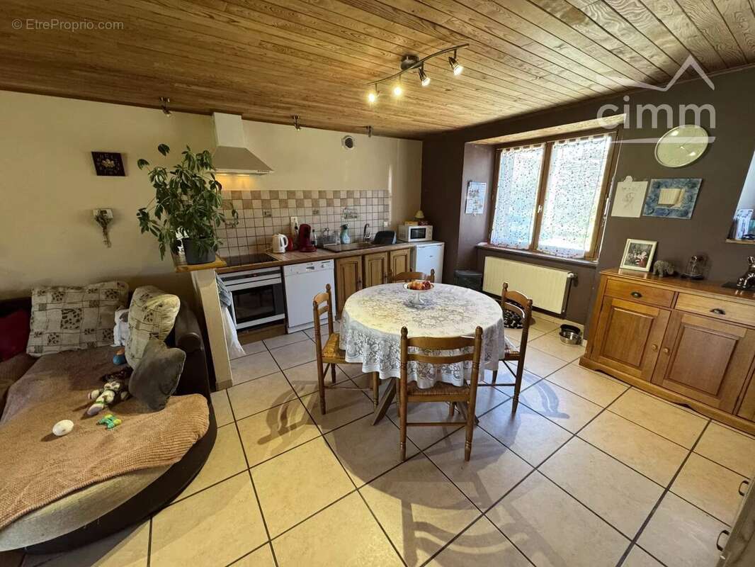 Appartement à MARSAC-EN-LIVRADOIS
