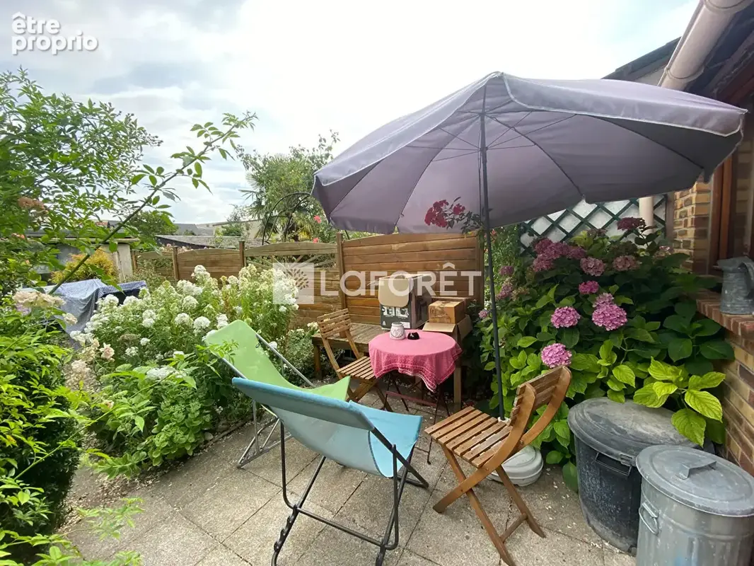 Photo Maison à Saint-Leger-Du-Bourg-Denis au prix de 149 500€