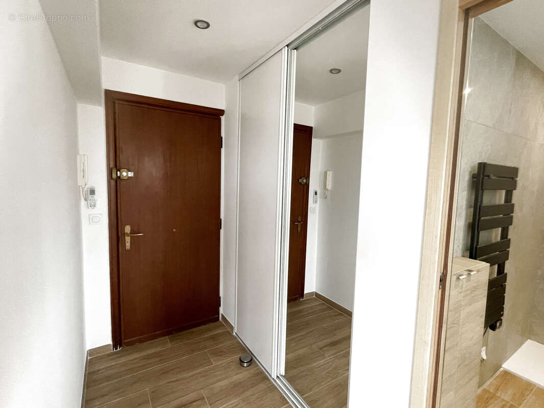 Appartement à HYERES