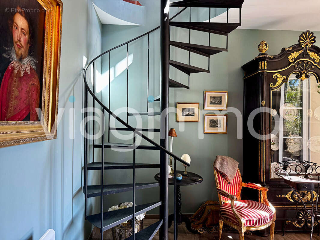 Maison à LA GARDE-FREINET