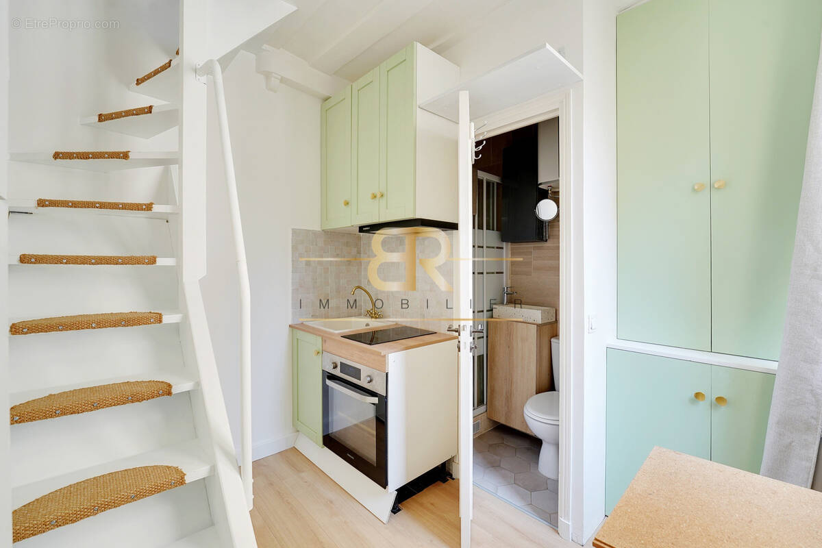 Appartement à PARIS-3E