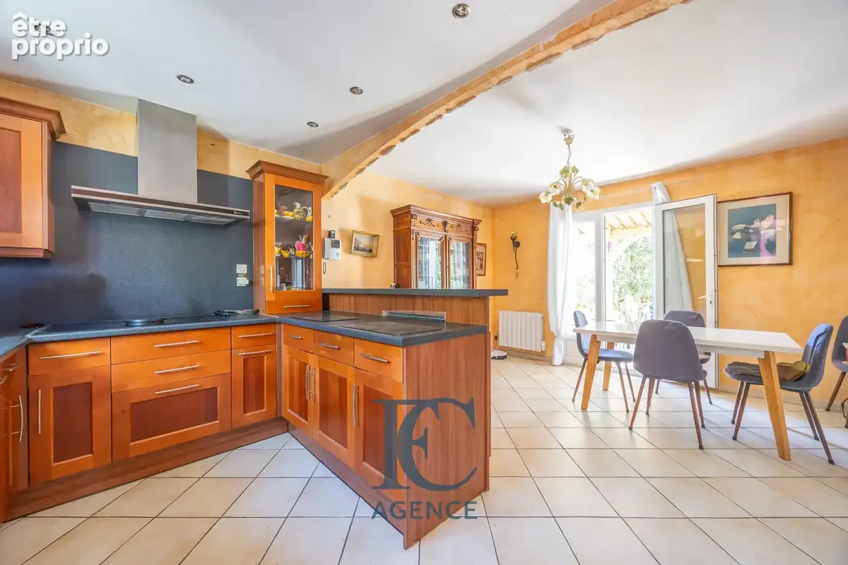 Maison 5 pièces de 122 m2 au calme et proche des plages - photo 3