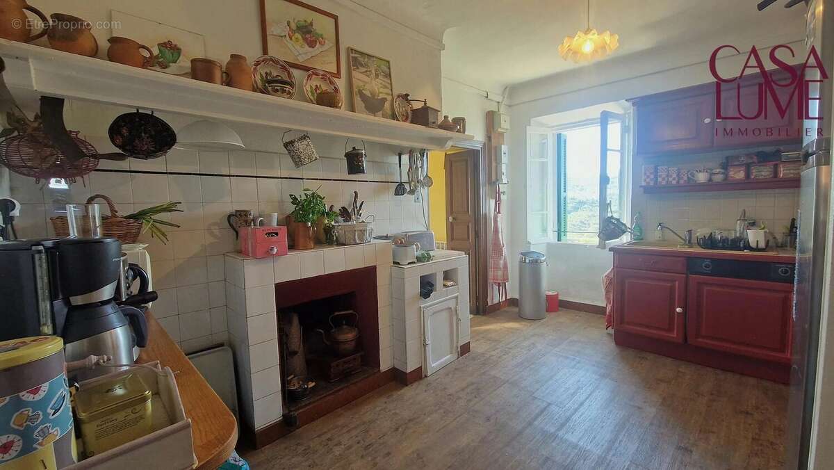 F6 de 125 m² + Studio de 28 m² + caves - photo 13