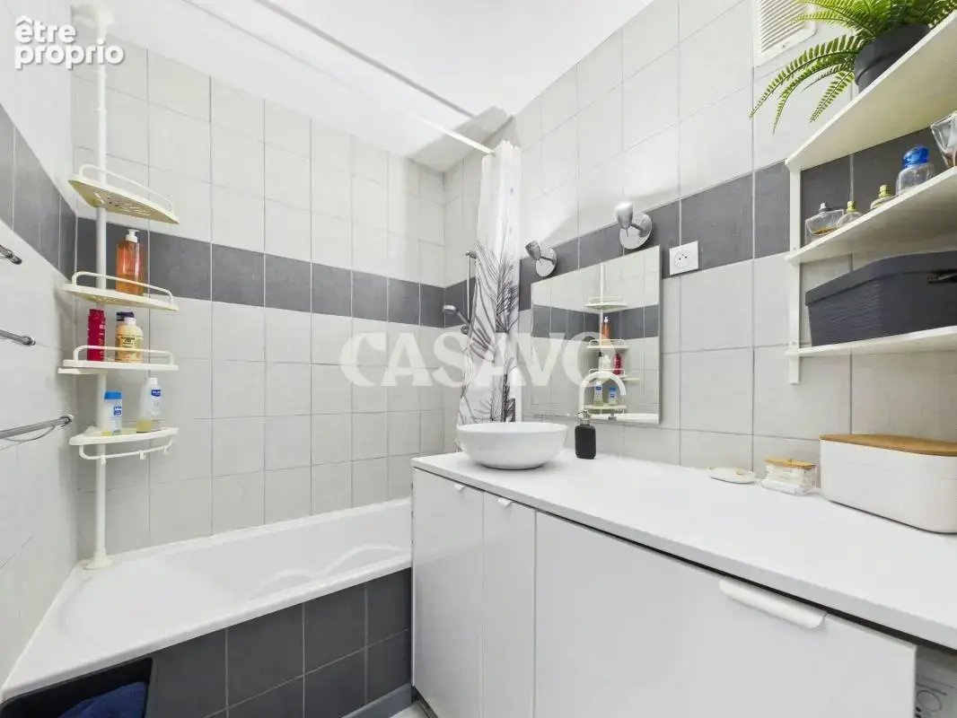 Vente Appartement 4 pièces de 70m² - 69140 Rillieux-la-Pape - photo 6