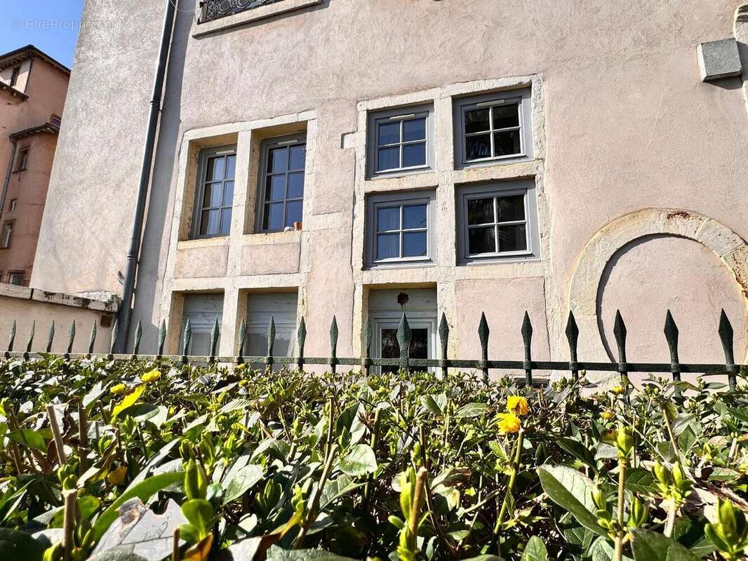   - Appartement à LYON-5E