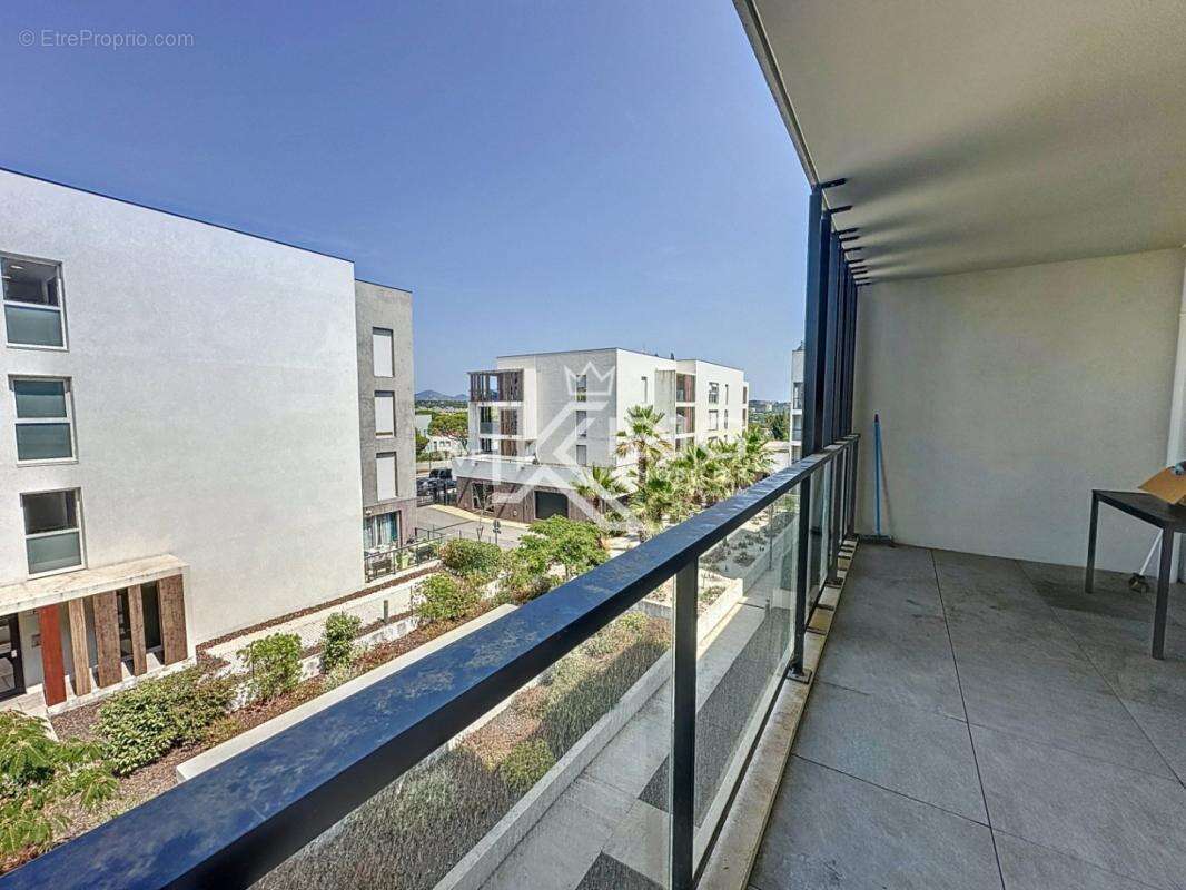 Appartement à FREJUS