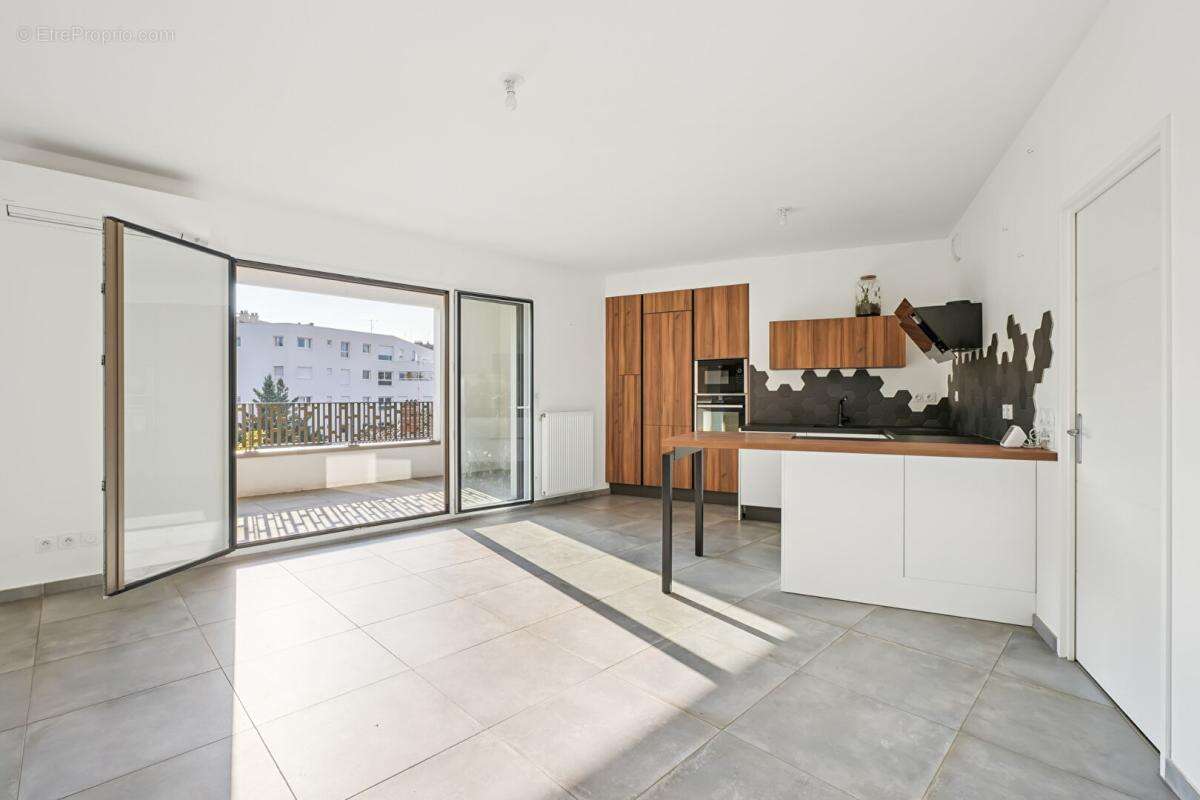 Appartement Lyon 4 pièce(s) 100 m2 - photo 2