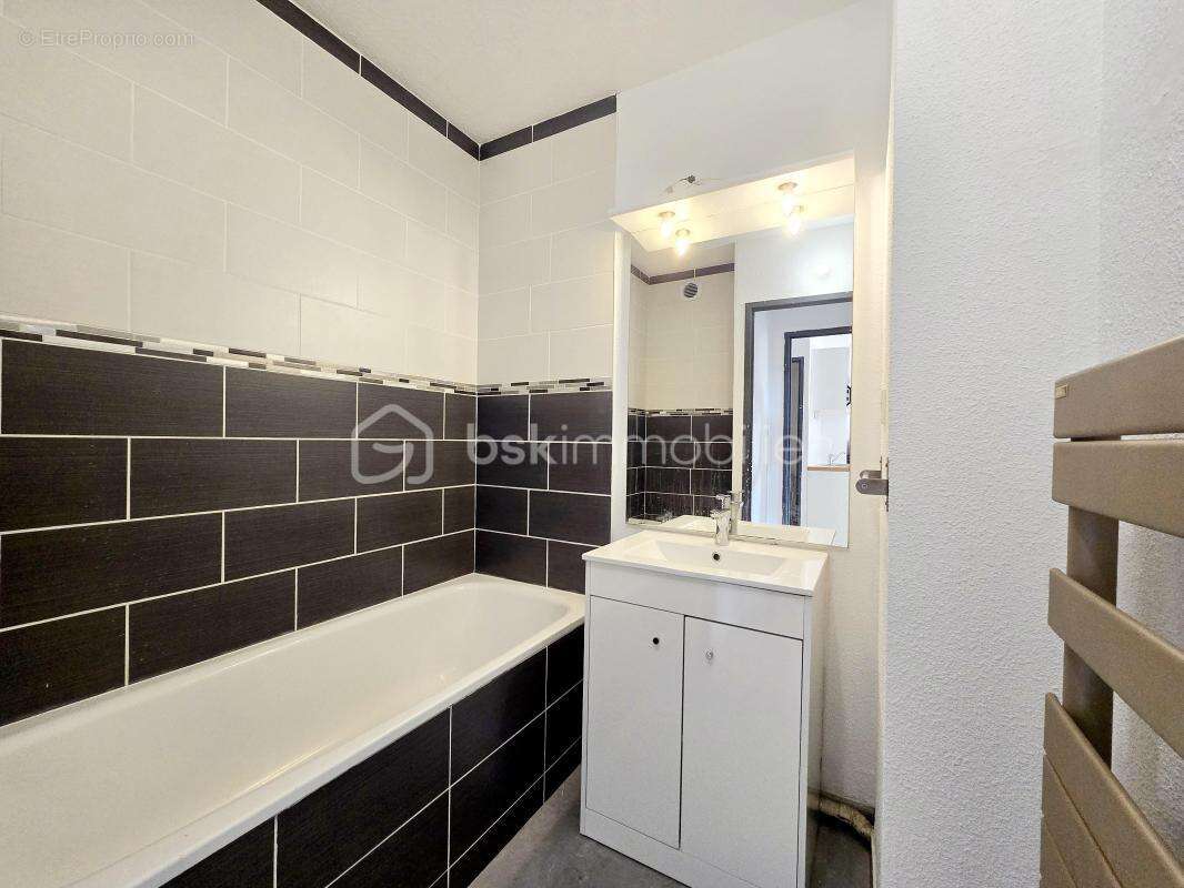 En exclusivite - les cayrets - piscine - parking prive - photo 6