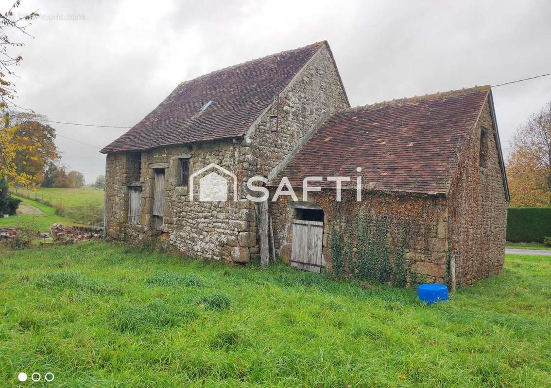 Maison 94 m² à Saint-Fraimbault  - photo 2